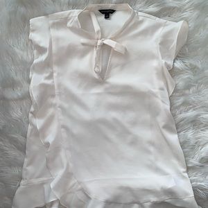 Women’s cream color blouse